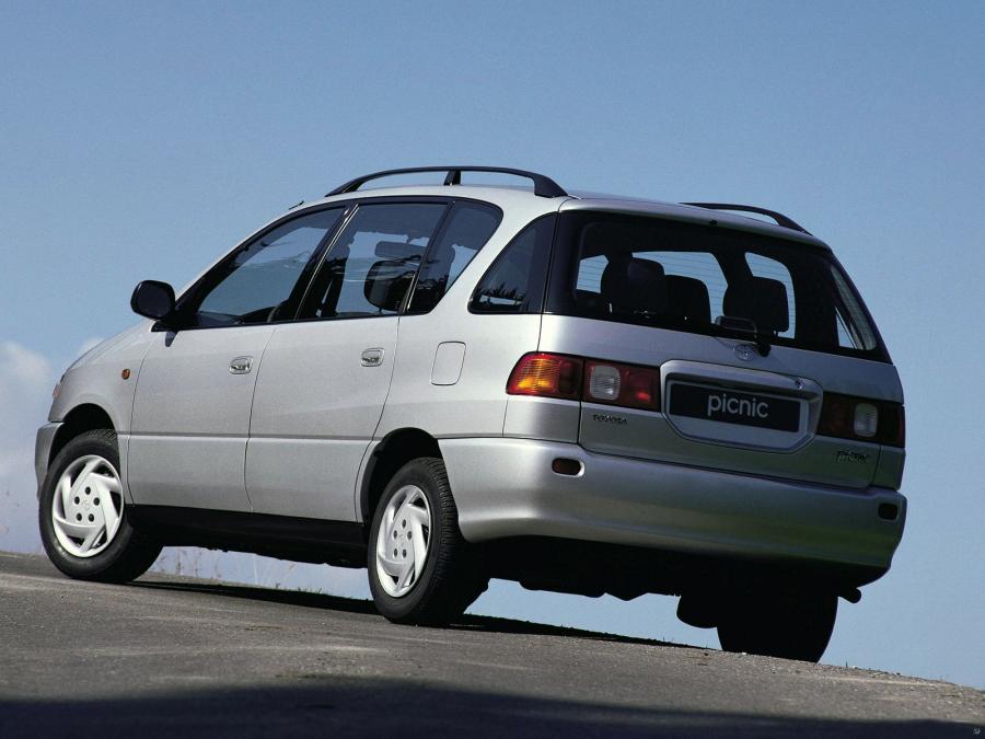  Toyota Picnic 1996 года  (фото 5 из 14)